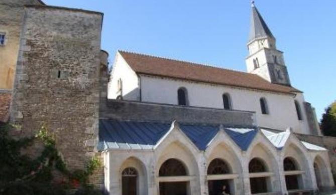 Le Puits Fortifie Salives エクステリア 写真