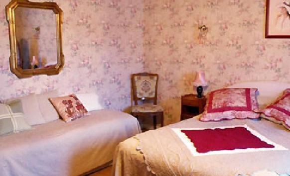 Le Puits Fortifie Salives 部屋 写真